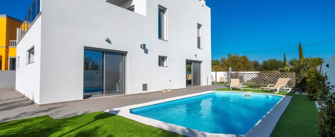 Villa Martínez-Azzure