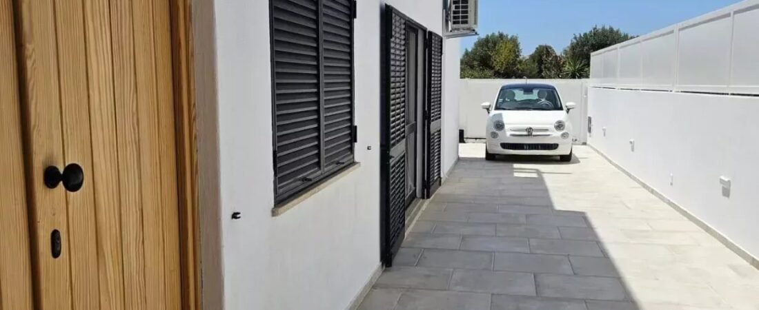 Moradia T4 Renovada com Piscina – Pinheiros de Marim, Olhão